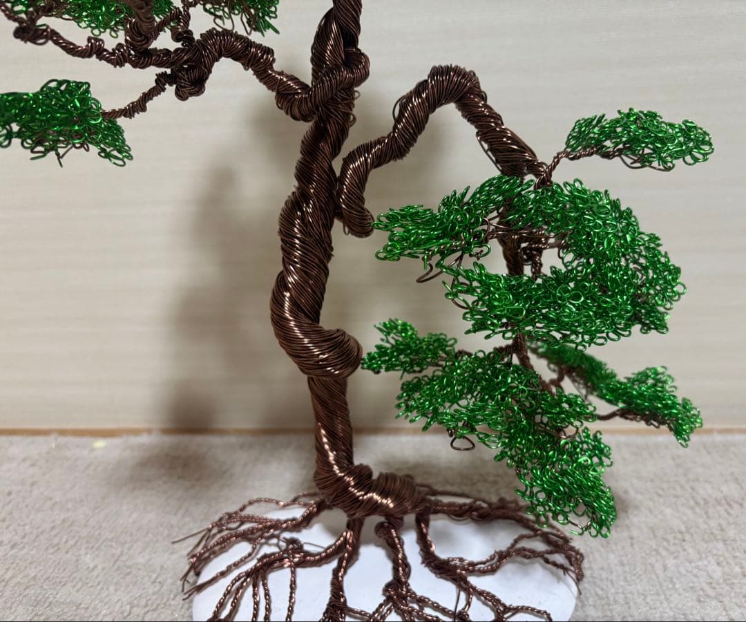 ワイヤーアート針金盆栽