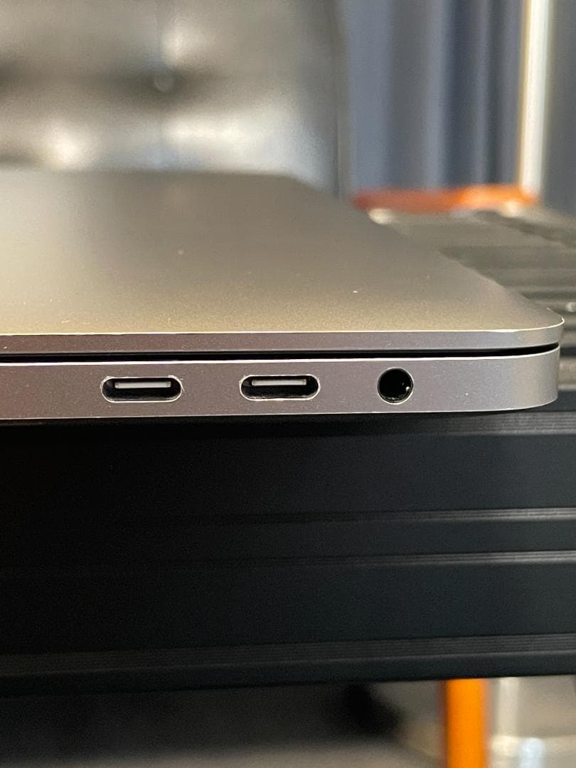 【美品】MacBook Pro (16inch/2019)