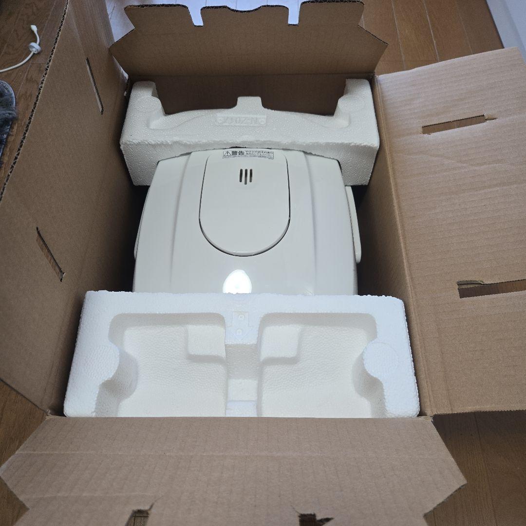 タイガー　マイコン炊飯ジャー　炊きたて JBH-G181 ホワイト 1升炊き