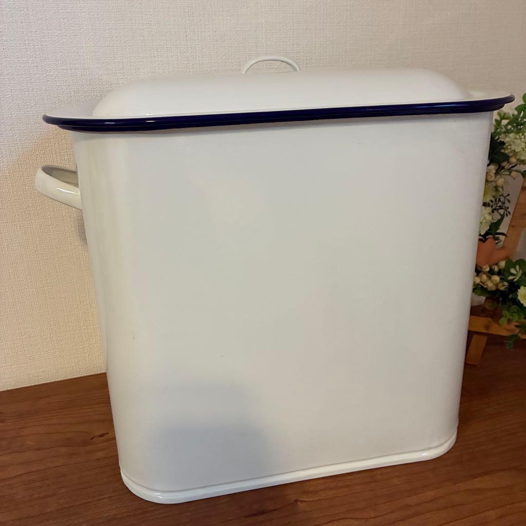 ホーロー　ブレッド缶