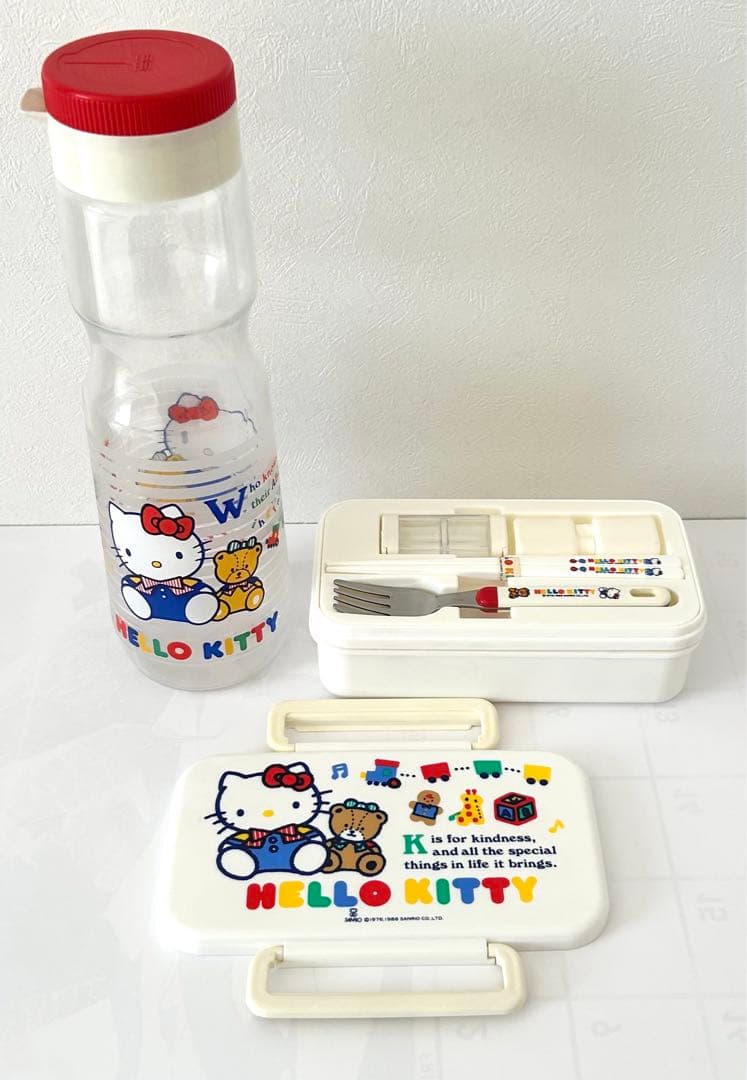ハローキティ　ランチボックス　冷水ポット　冷茶ポット　1988年製