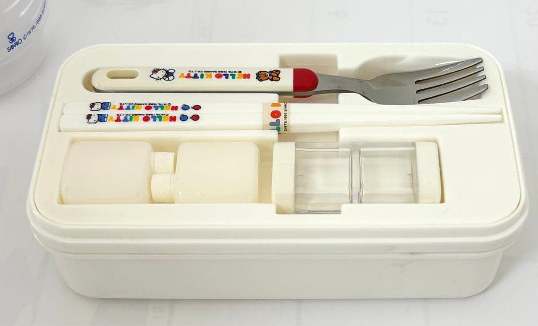 ハローキティ　ランチボックス　冷水ポット　冷茶ポット　1988年製