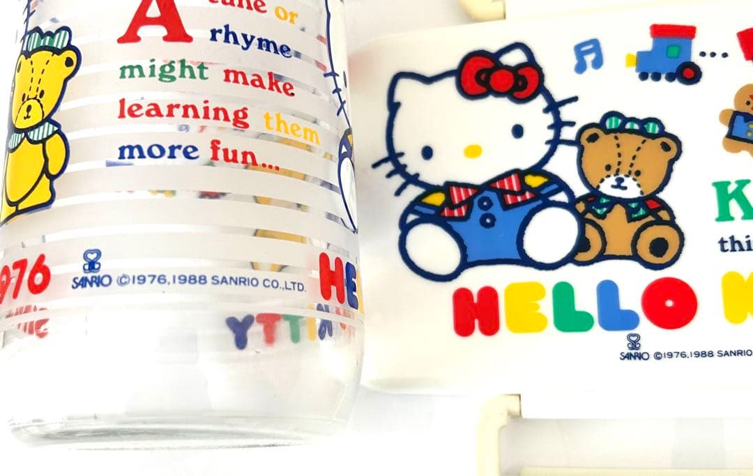 ハローキティ　ランチボックス　冷水ポット　冷茶ポット　1988年製