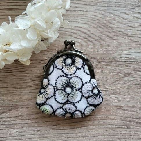 mina perhonenミナペルホネンハンドメイドミニがま口22