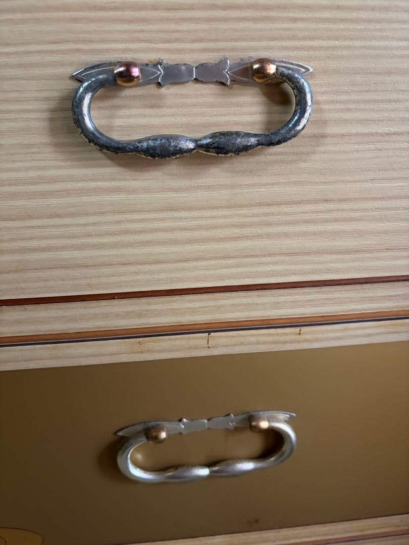 和風クリーム色収納タンス