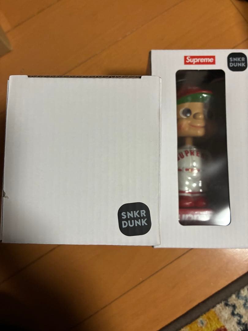 Supreme Bobblehead 赤青2個セットボブルヘッド