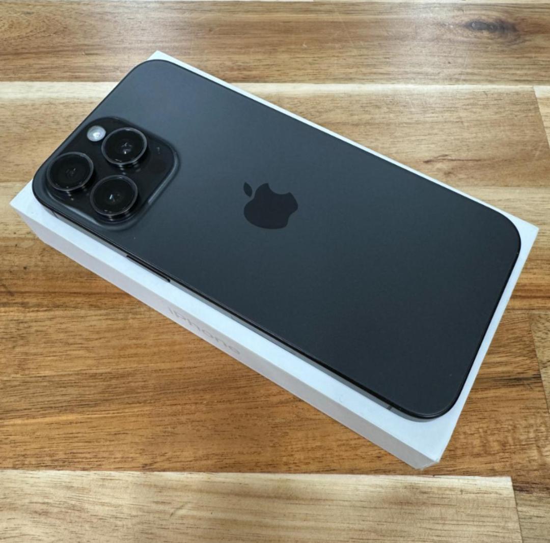 【美品】iPhone 15 Pro Max｜256GB｜SIMフリー版
