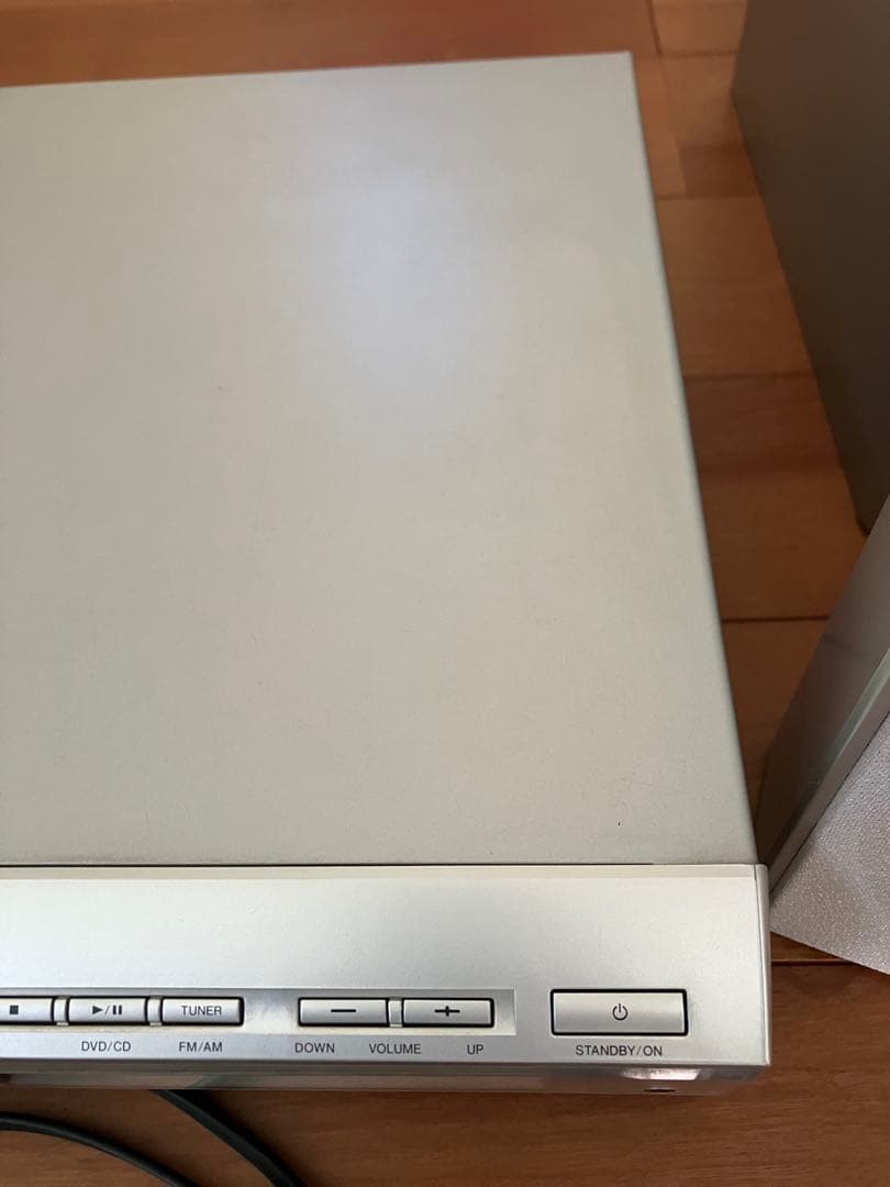 サラウンドスピーカーシステム