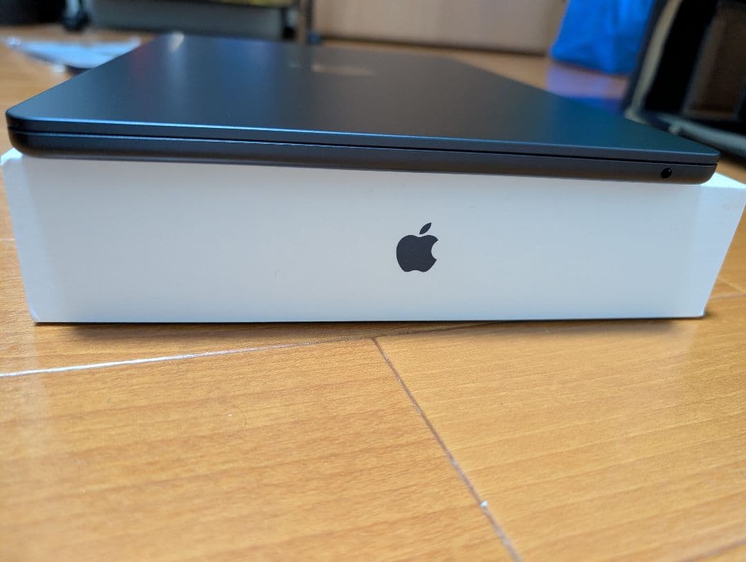 MacBook Air M2（16GB/512GB/バッテリー最大容量99%）