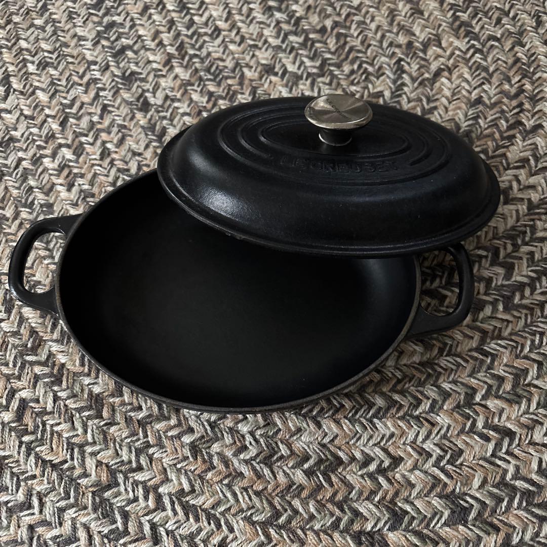 LE CREUSET ブラック 両手鍋 約20cm