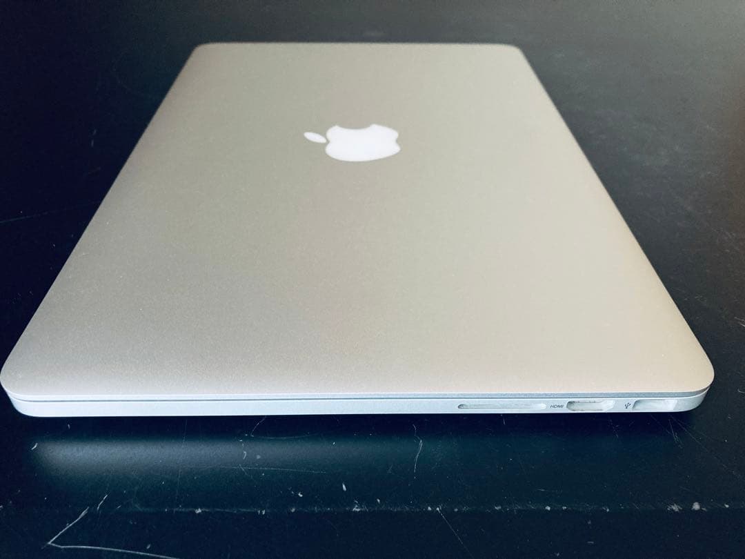 MacBook本体 MacBookPro2015/ Sequoia / Win11/AdobeCS2