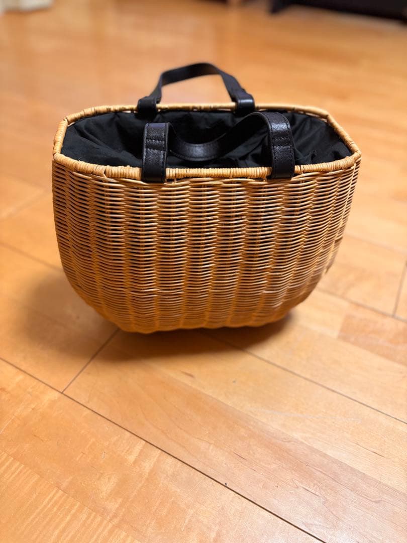 クラシコム ころんと丸い、レザーハンドルのかごバッグ（ラタン×本革）