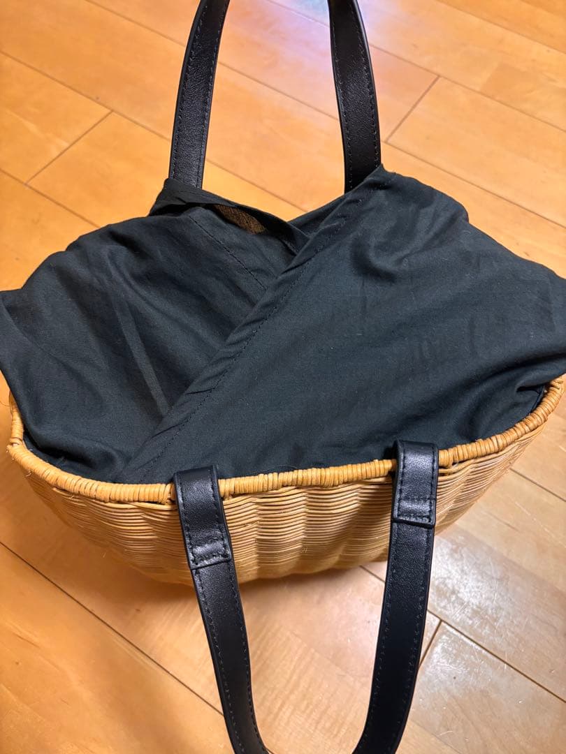 クラシコム ころんと丸い、レザーハンドルのかごバッグ（ラタン×本革）