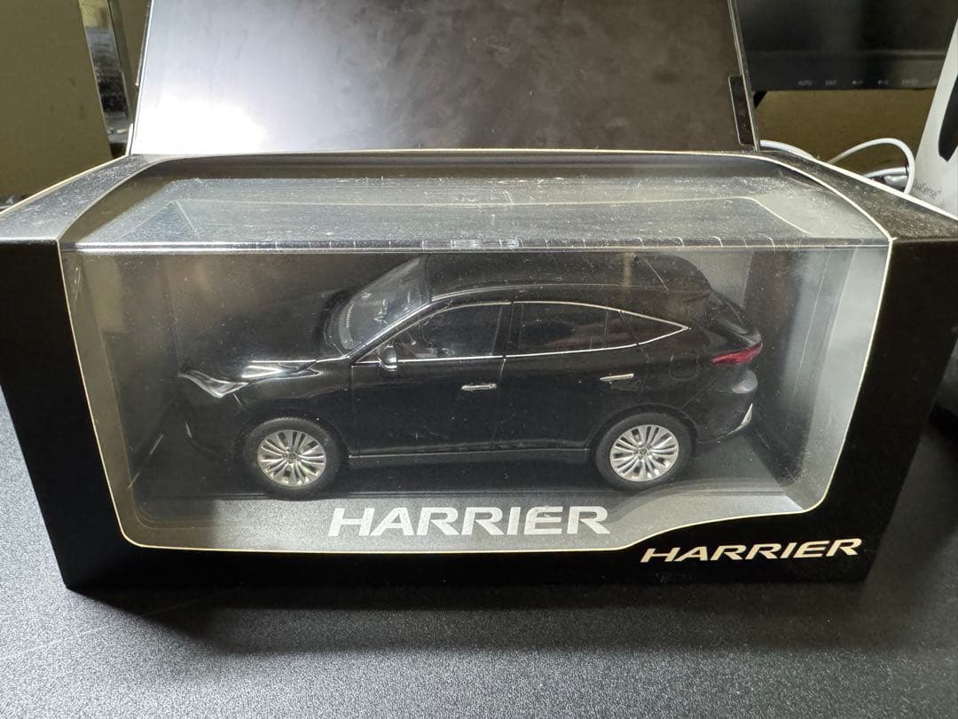 HARRIER ハリアー80系　ブラック　模型　非売品　2点セット