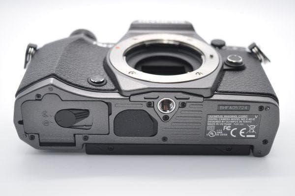 限定品 激レア　オリンパス OM-D E-M5 Mark II チタニウム