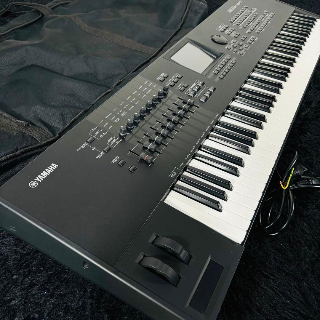 ヤマハ モチーフ XF7 ワークステーション シンセサイザー 76鍵 人気モデル