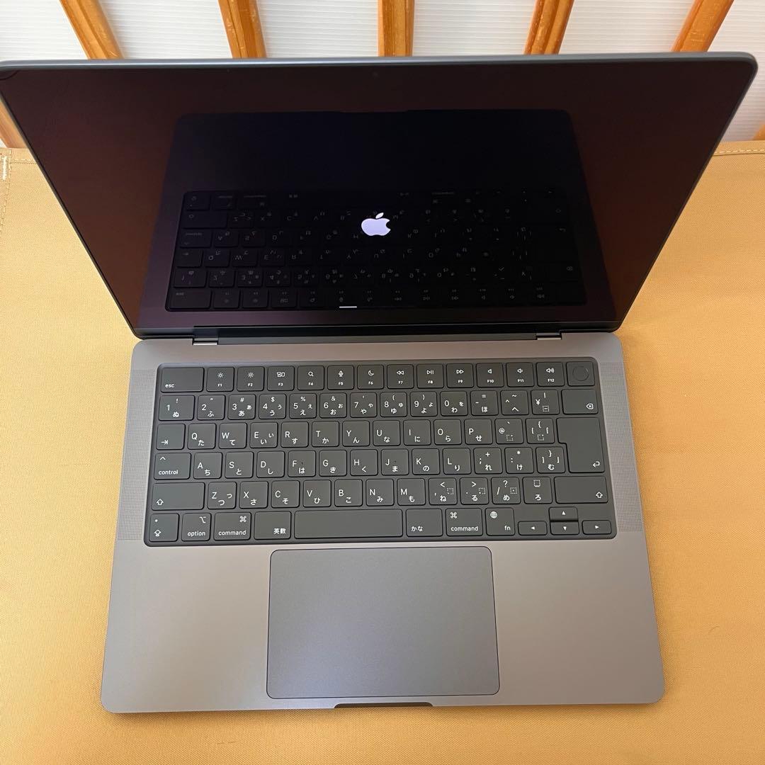 MACBOOK PRO M3 Pro 14インチ MRX33J/A
