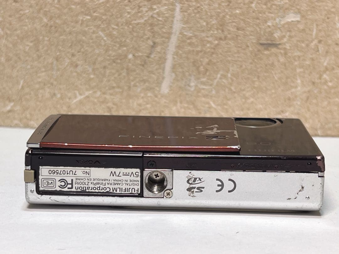 FUJIFILM 富士フィルム デジカメ　ファインピクスZ100fd