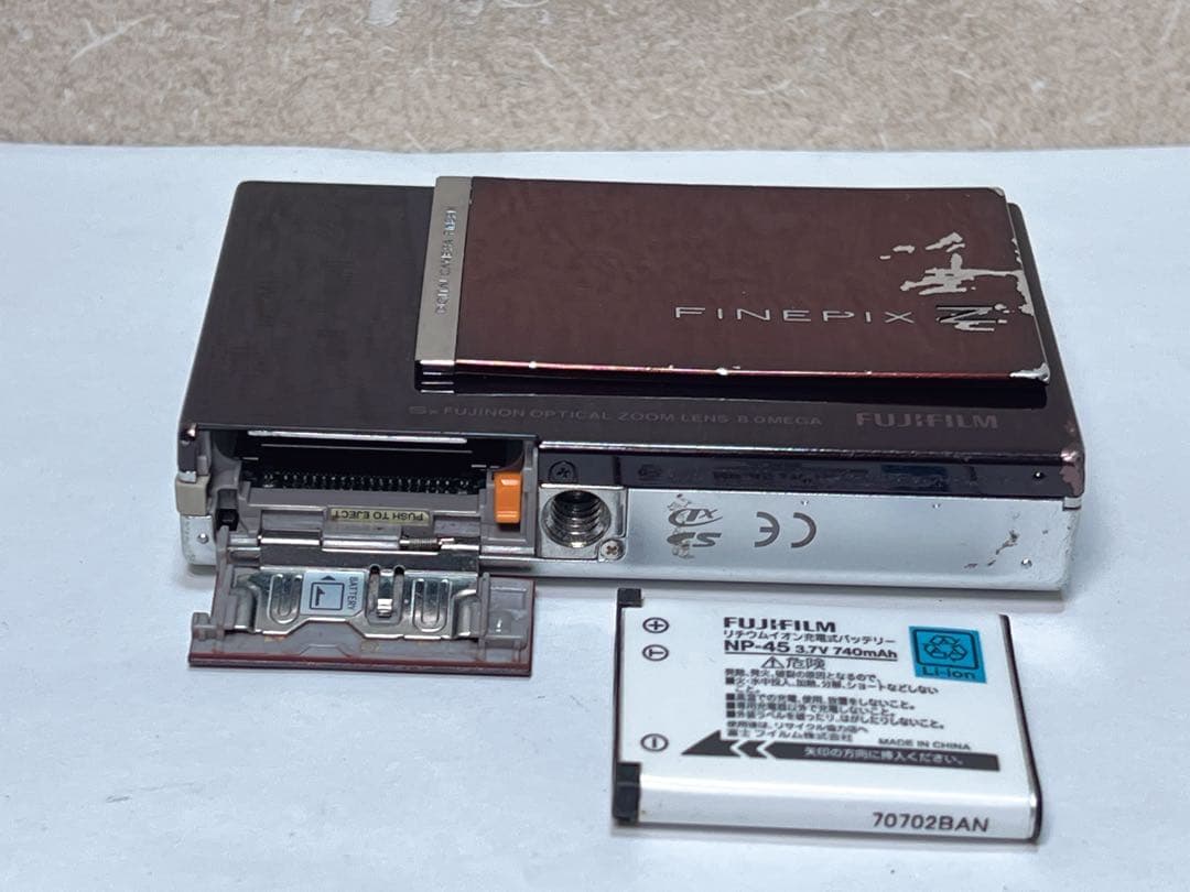 FUJIFILM 富士フィルム デジカメ　ファインピクスZ100fd