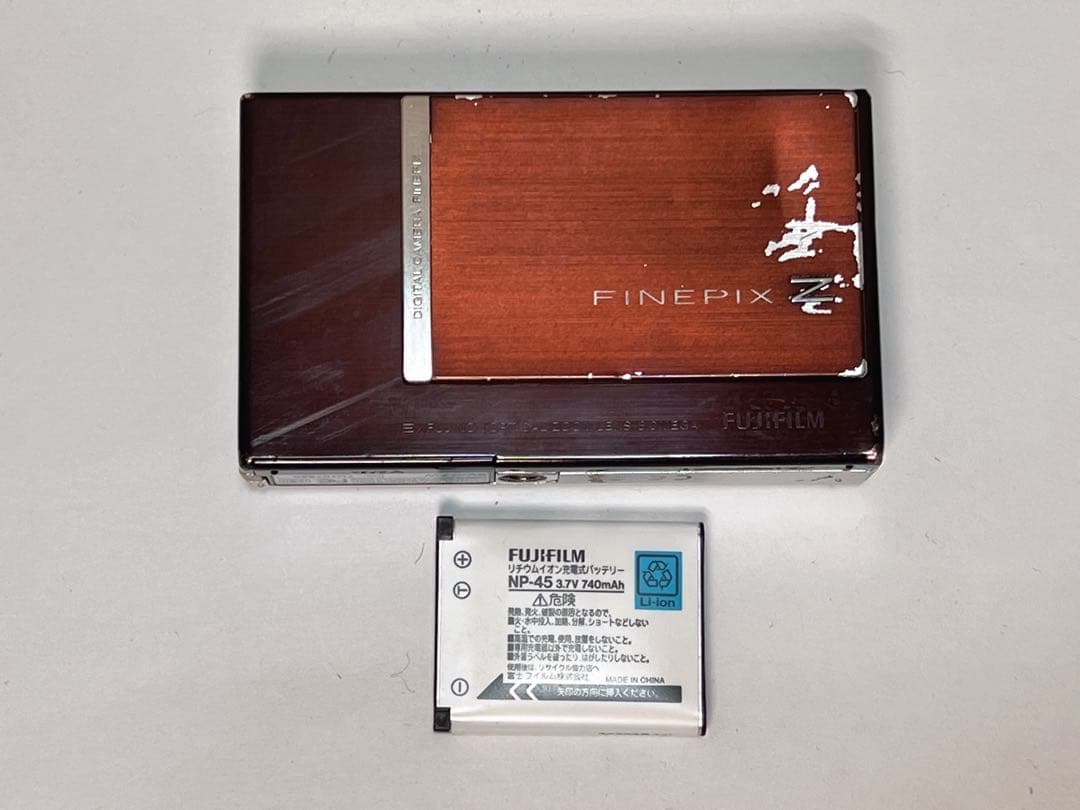 FUJIFILM 富士フィルム デジカメ　ファインピクスZ100fd