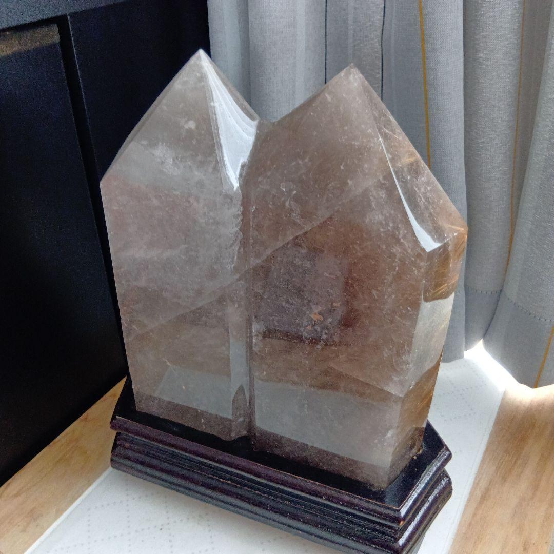 ゴールドルチル 水晶　原石　天然石　台座＋さざれ付き