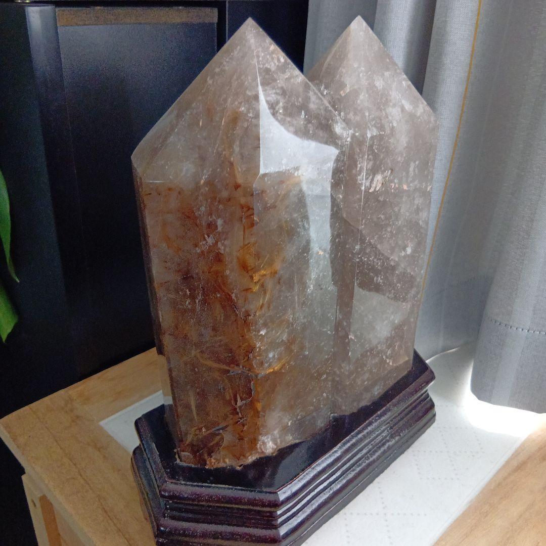 ゴールドルチル 水晶　原石　天然石　台座＋さざれ付き