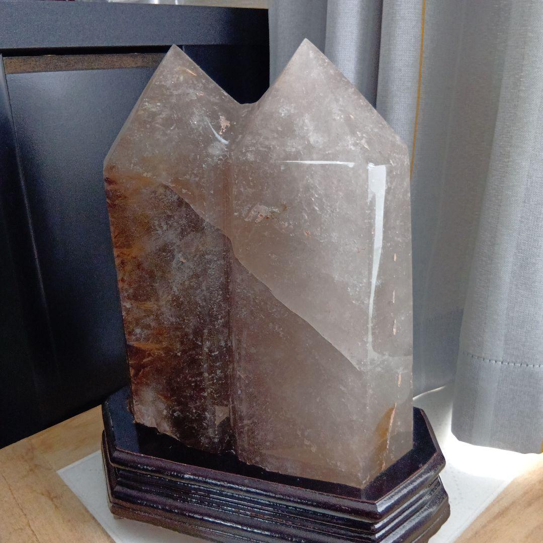 ゴールドルチル 水晶　原石　天然石　台座＋さざれ付き