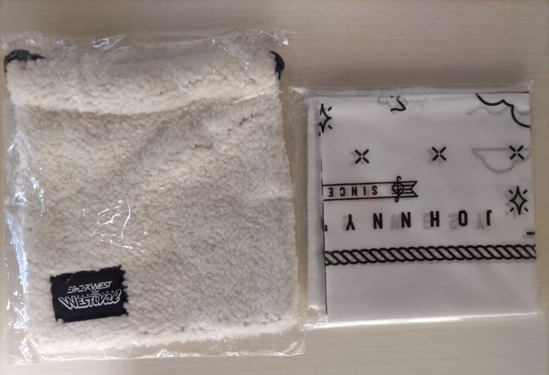 WEST.　関西七色男大祭り　アクスタ　タペストリー　おまけ