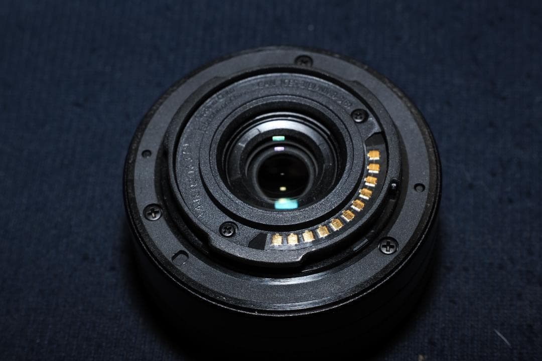 美品　パナソニック　Lumix　DC-G100D（新型）標準ズーム付き