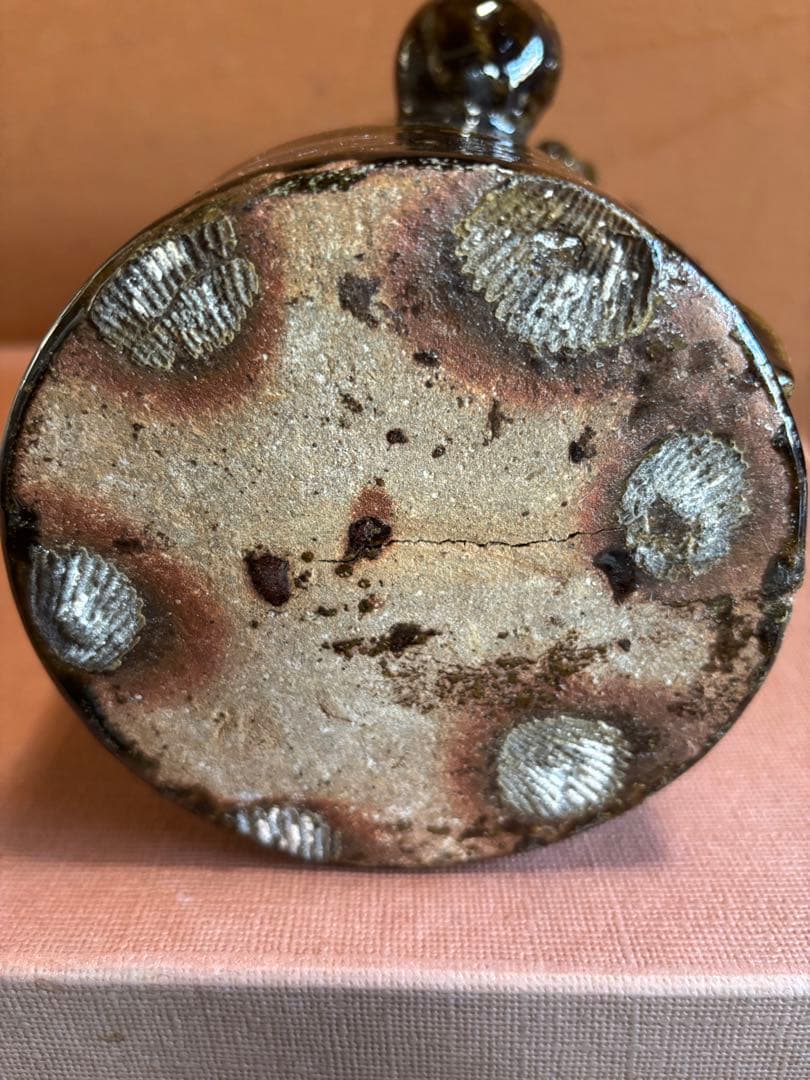 河井寛次郎作藁灰鉄釉森人形置物　検森の季節の案内人