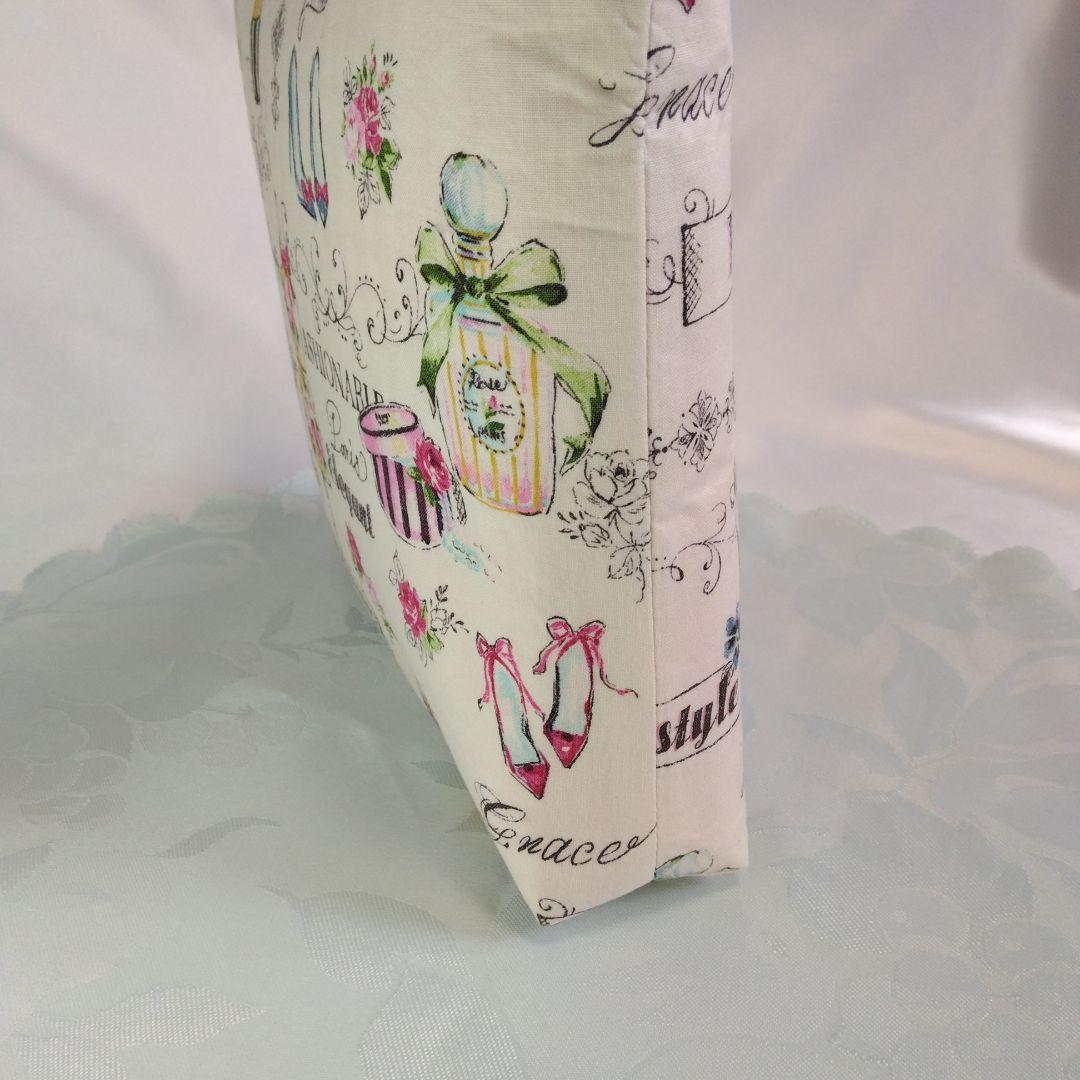 パリの香水デザインファッション小物セット　ハンドメイド　Elegant　5点