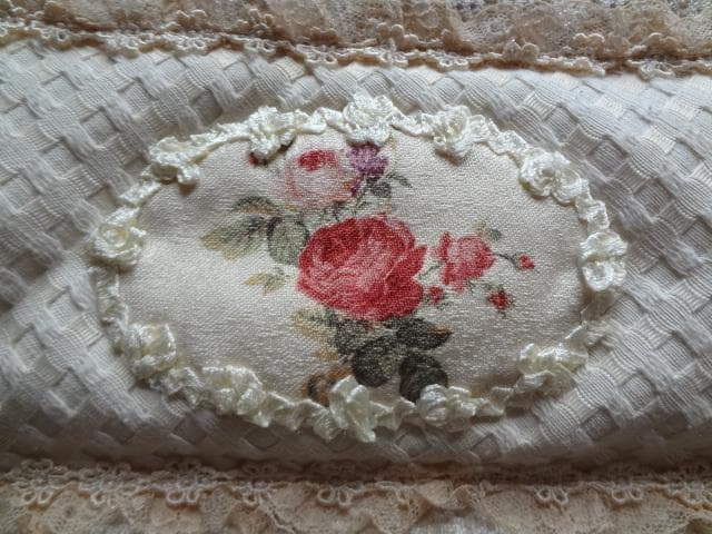 ☆美品☆ブルージュ　クッションカバー レース　２個セット☆