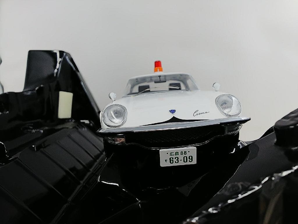ファースト18モデル 1/18 マツダコスモスポーツ パトカー 広島県警察モデル