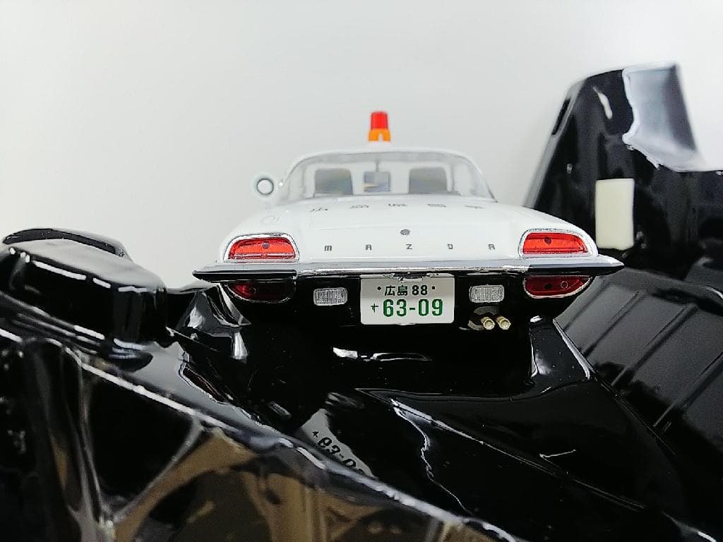 ファースト18モデル 1/18 マツダコスモスポーツ パトカー 広島県警察モデル
