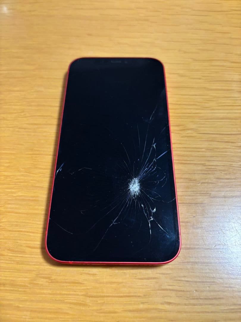 iPhone 12 赤色 画面ひび割れあり