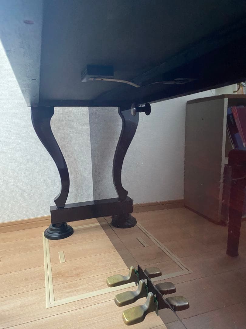 アールウィンザー アップライトピアノ　椅子付き　送料別　EARL WINDSOR