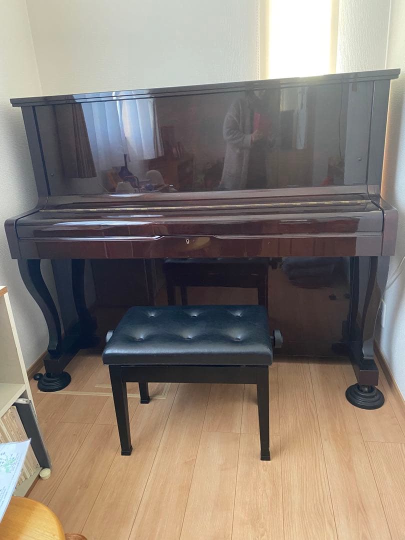 アールウィンザー アップライトピアノ　椅子付き　送料別　EARL WINDSOR