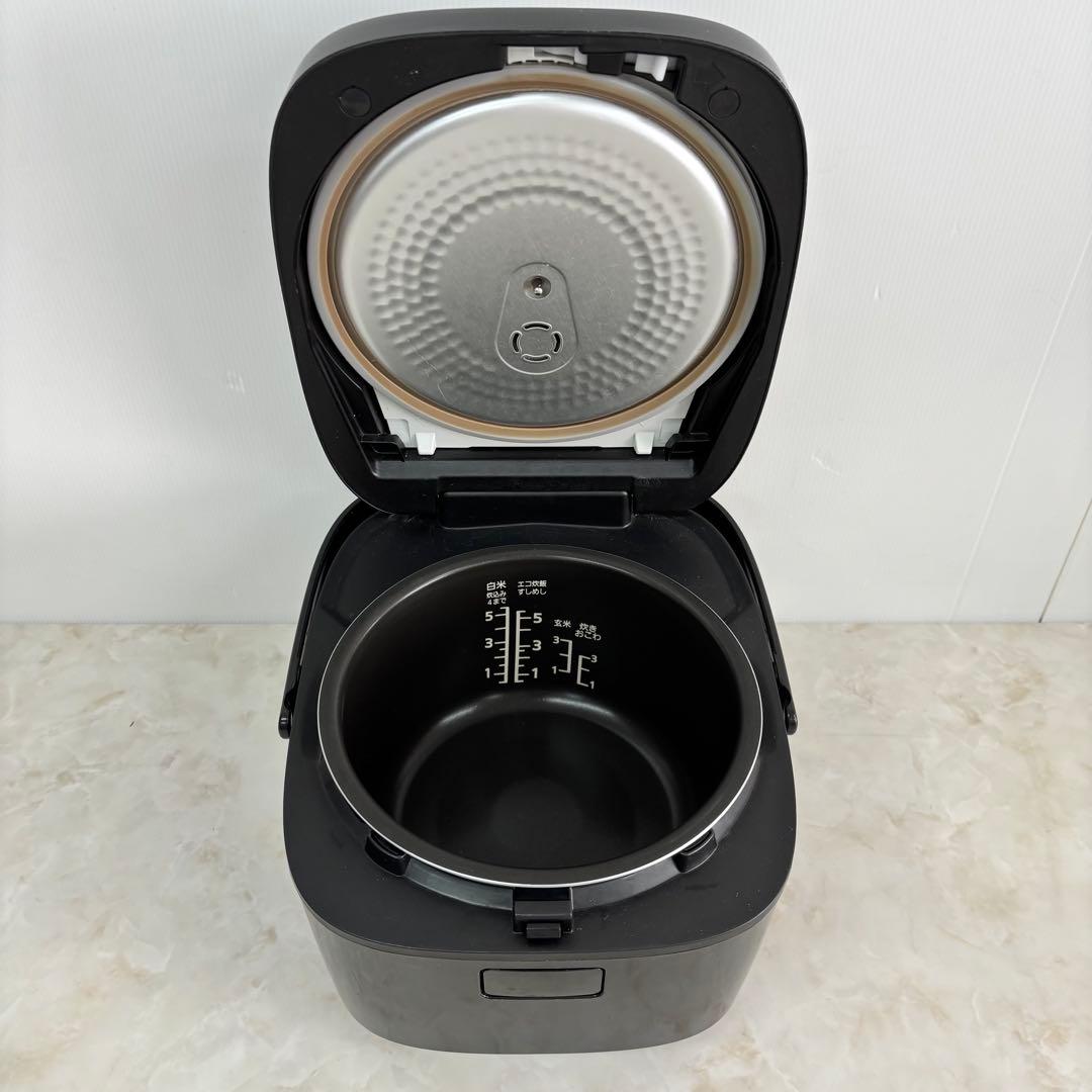 Panasonic 炊飯器5.5合炊き　SR-FE101 2023年