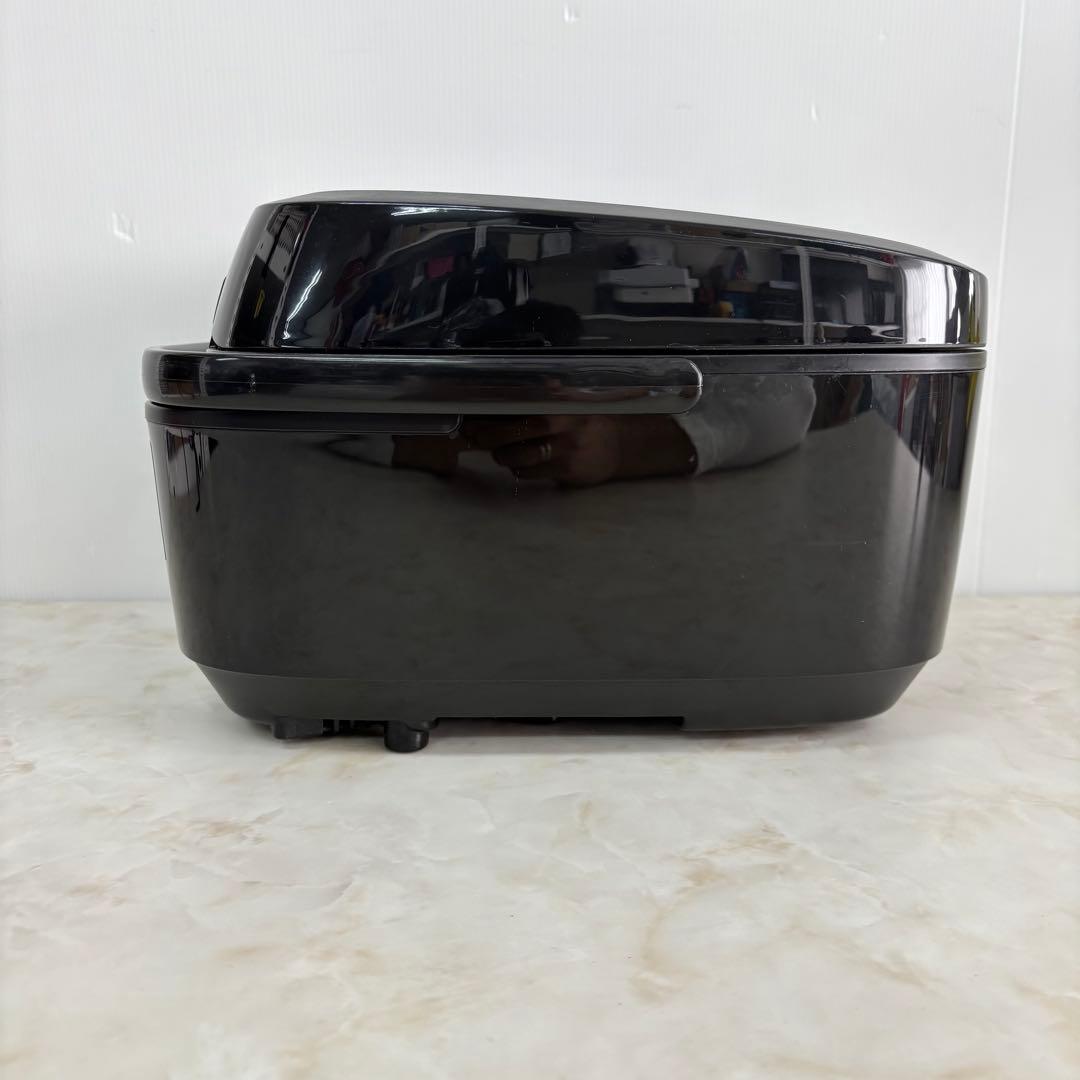 Panasonic 炊飯器5.5合炊き　SR-FE101 2023年
