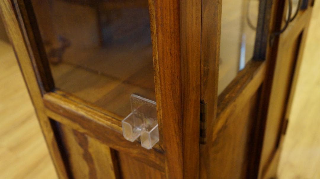 アンティークチェスト(食器棚)