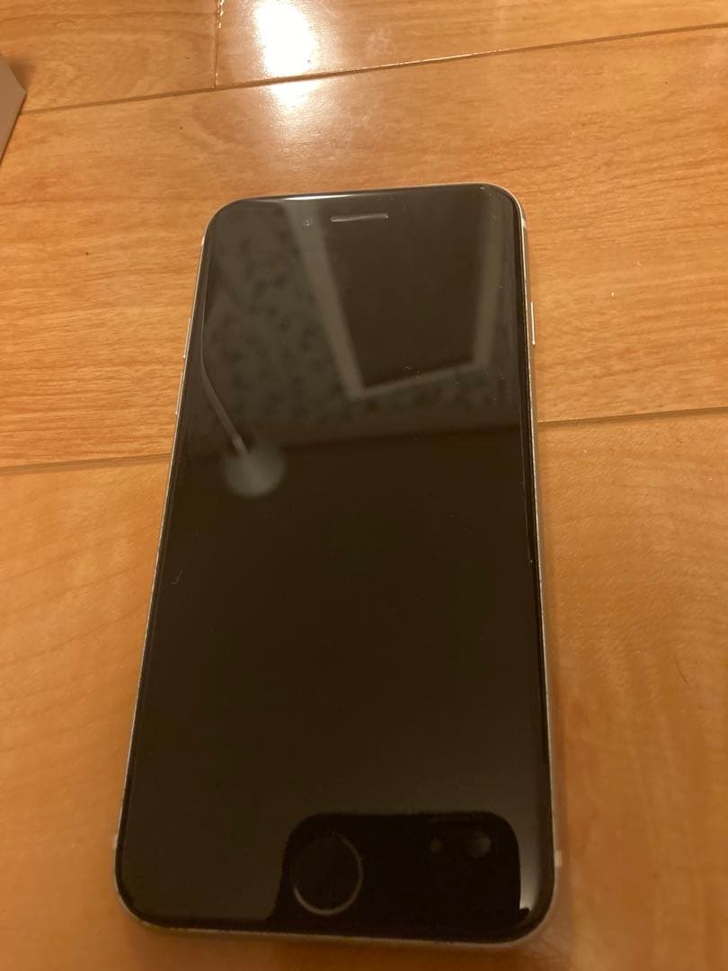 【美品】iPhoneSE（第2世代）本体 SIMフリー　64GB