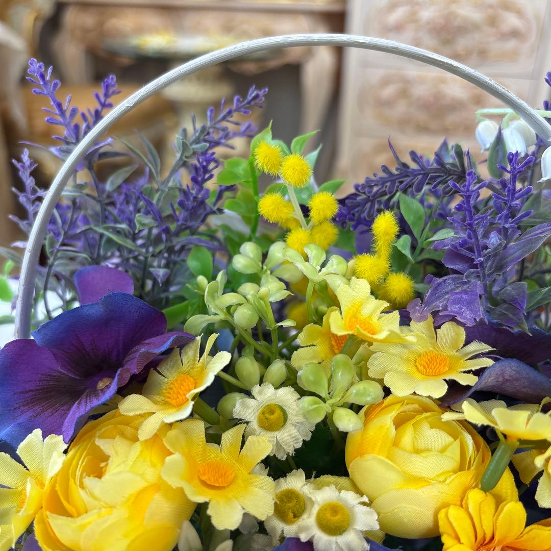 パンジーのバスケットタイプ・フラワーアレンジメント
