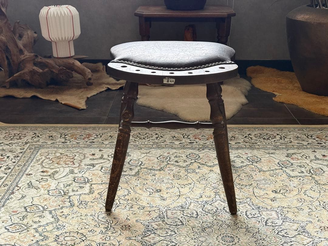 レザースツール　リベット打ち　ろくろ脚　サイドスツール　レトロ　Z