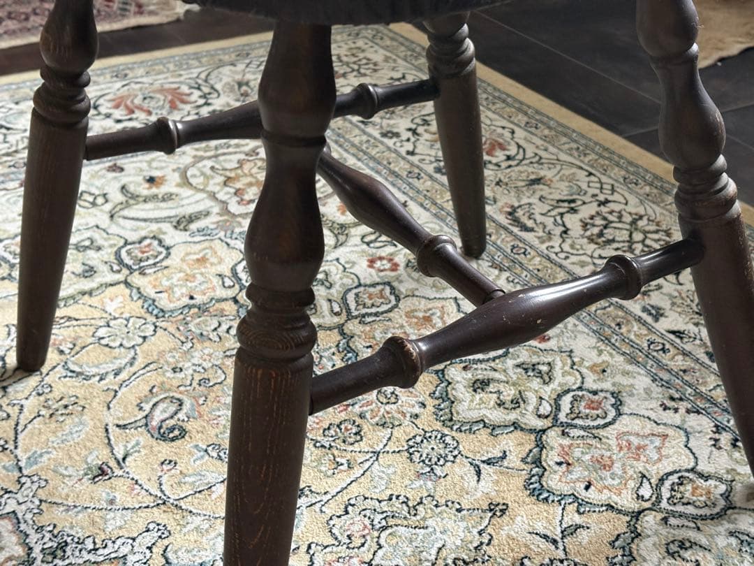 レザースツール　リベット打ち　ろくろ脚　サイドスツール　レトロ　Z