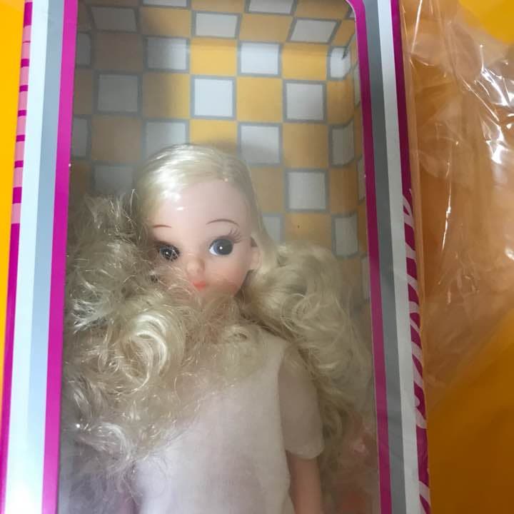 新品未開封 リカちゃんキャッスル ★ オンライン限定 初代復刻版リカちゃん