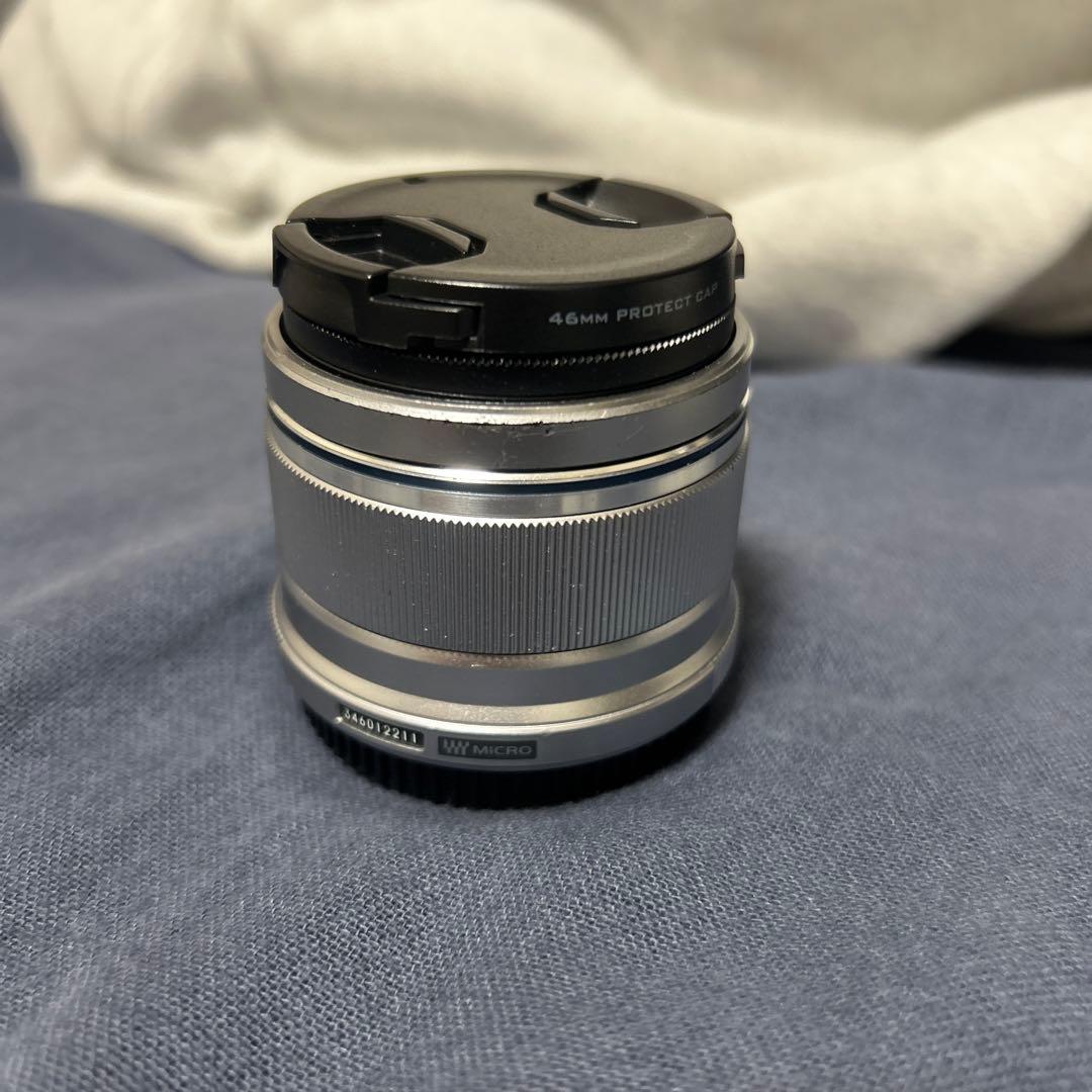 OLYMPUS 25mm f/1.8 単焦点レンズ