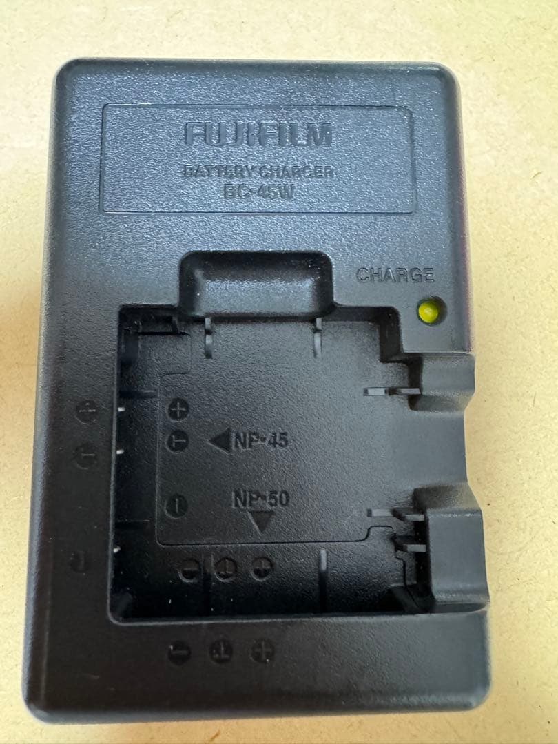 FUJIFILM フジフイルム FinePix F80EXR デジタルカメラ