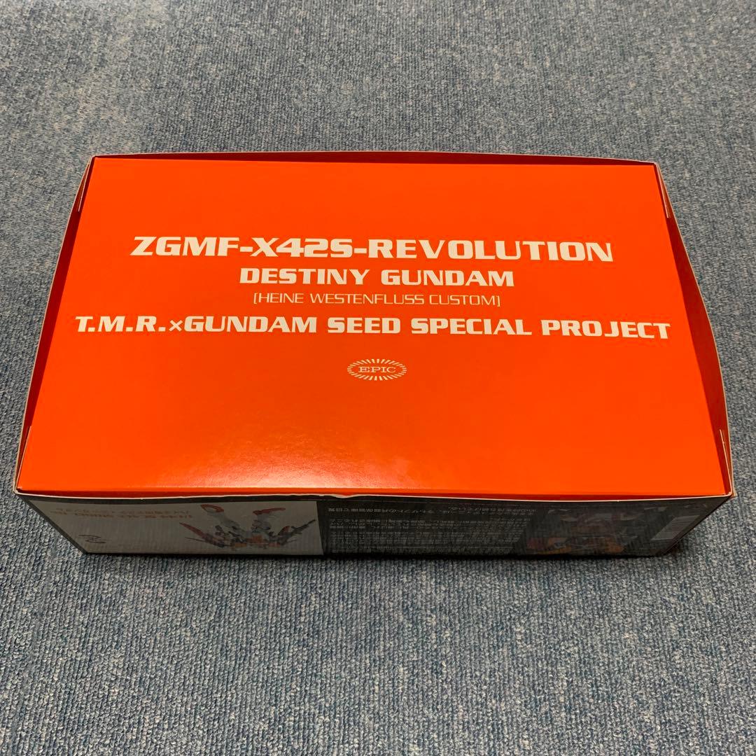 ガンプラ　デスティニーガンダム　(ハイネ専用機)