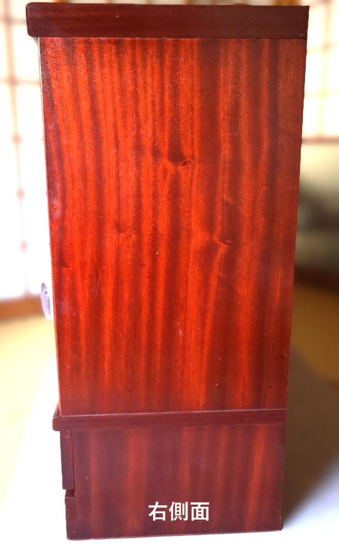 サイドボード　ガラス引戸