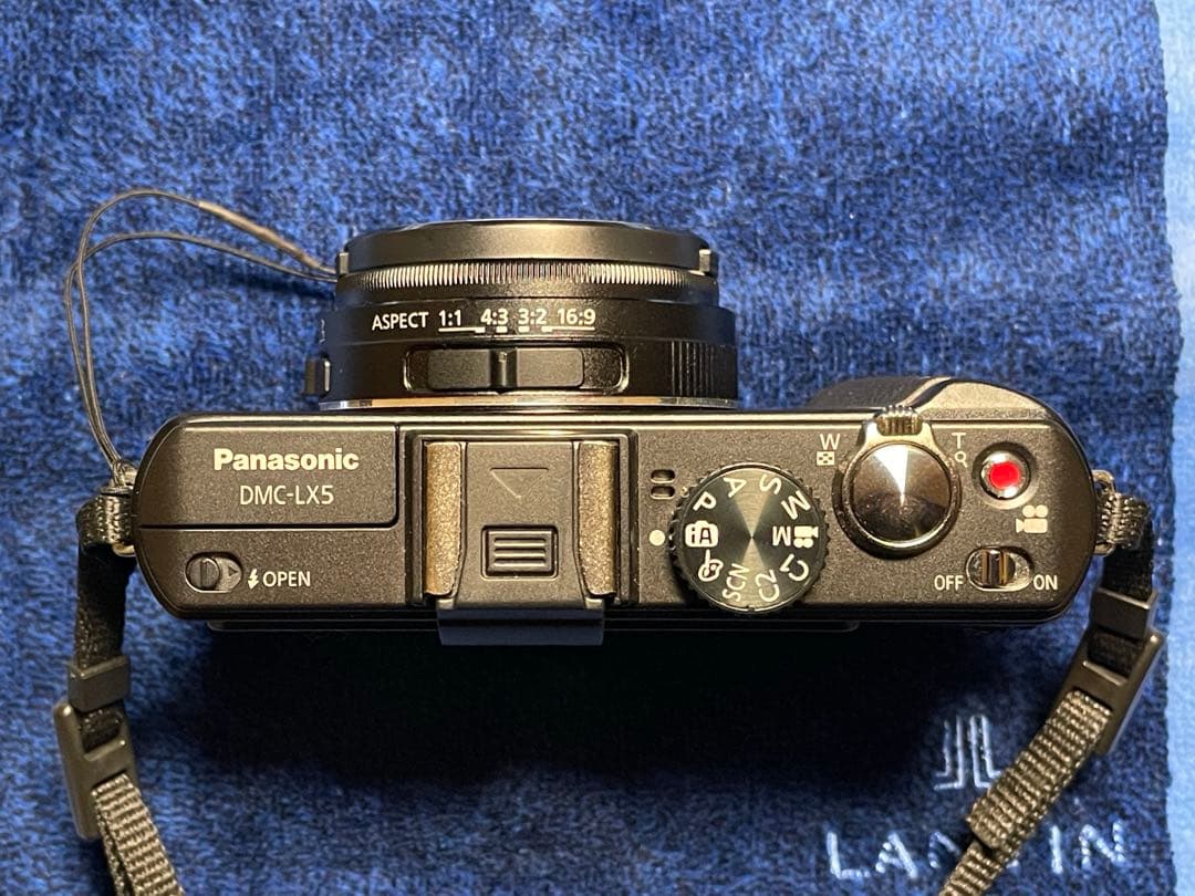 LUMIX DMC-LX5 コンパクトデジタルカメラ